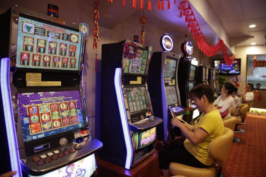 The Thrill of the Reels: Exploring the Dynamics of Online Casino Slots
